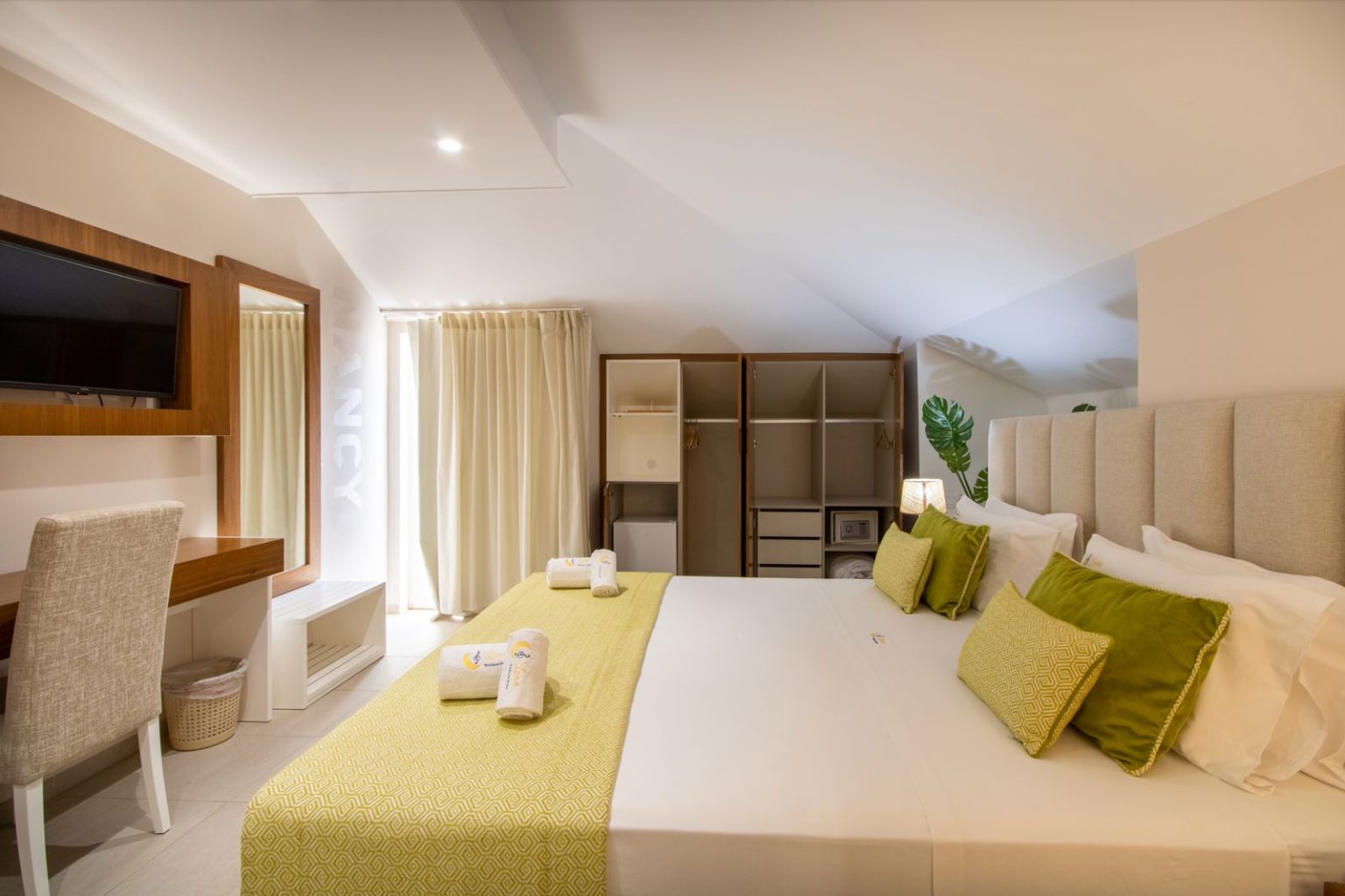 WhatsApp Image 2025-04-24 at 10.37.19 (2)