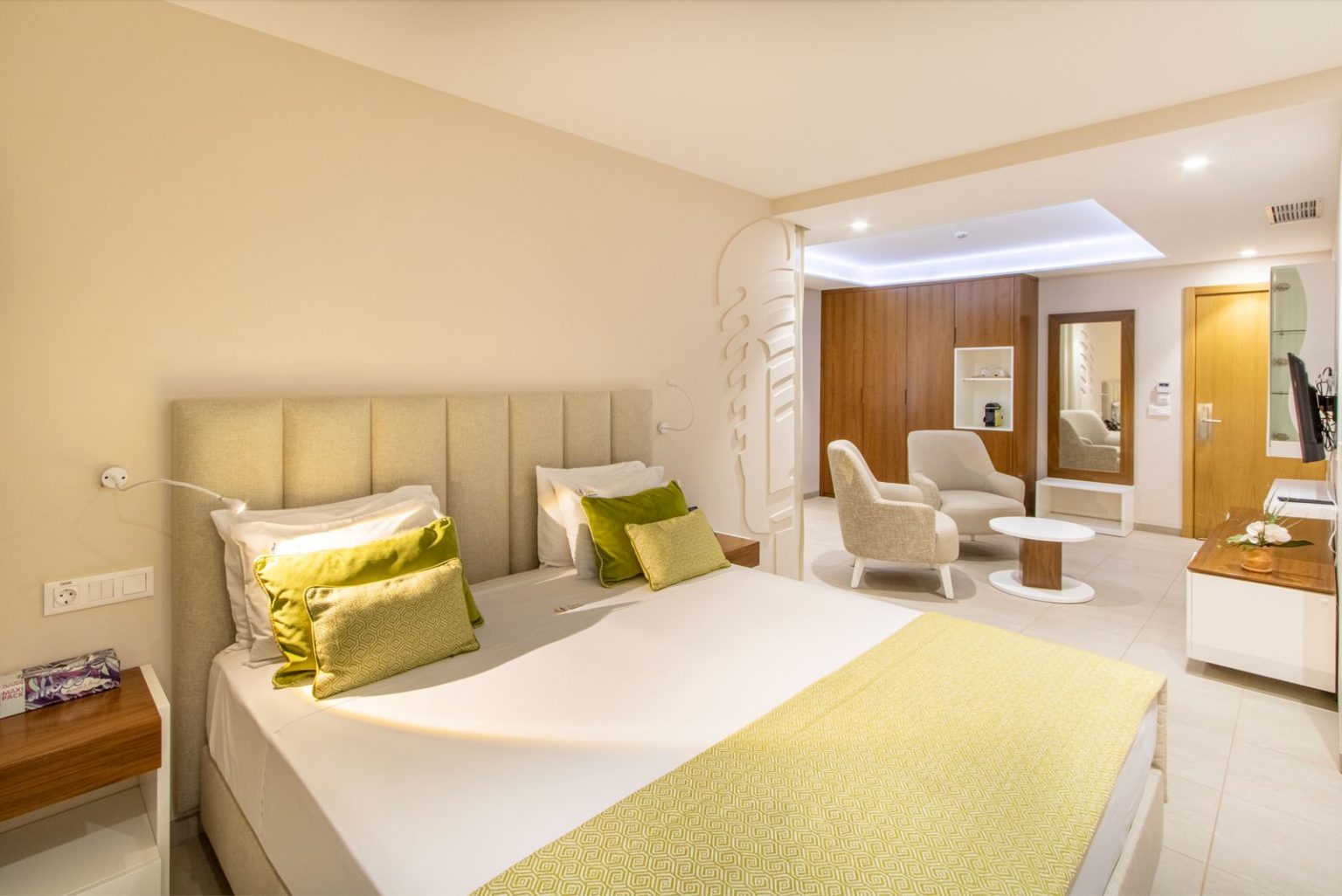 WhatsApp Image 2025-04-24 at 10.37.19 (5)