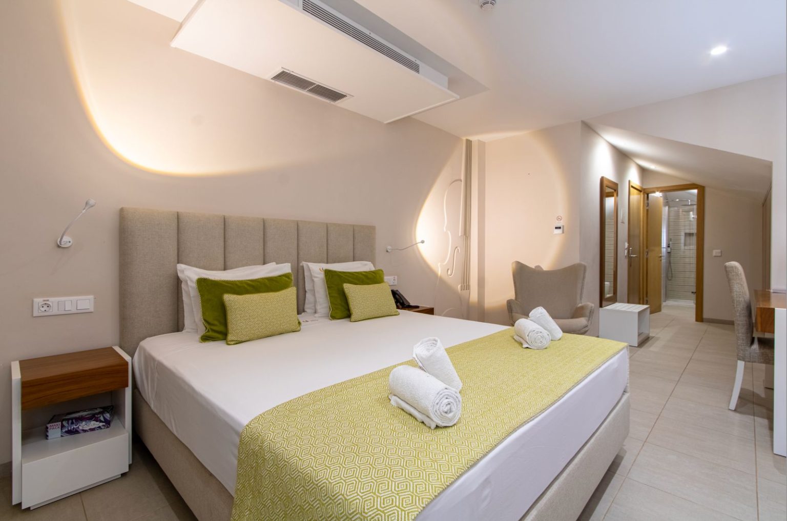 WhatsApp Image 2025-04-24 at 10.37.20 (2)