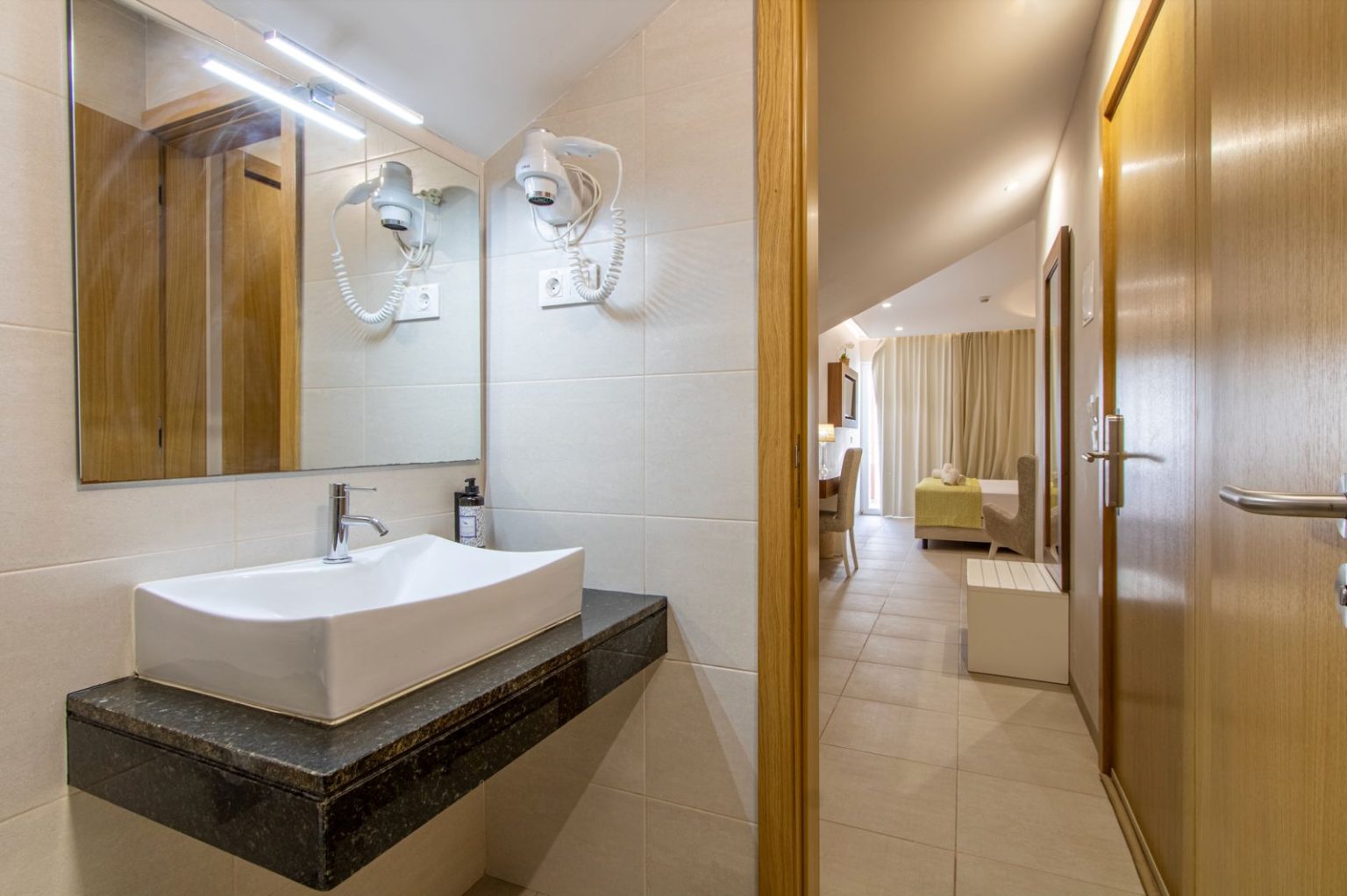 WhatsApp Image 2025-04-24 at 10.37.20 (4)